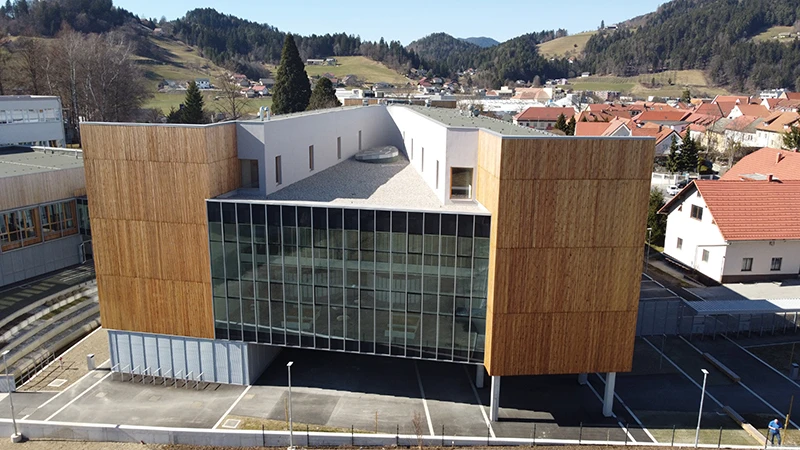 Srednješolski center